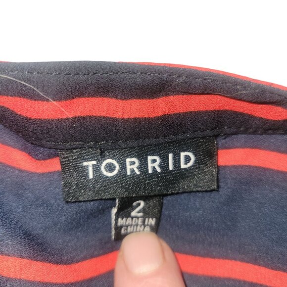 Torrid Sleeveless‎ Black & Red Striped Button-Down Tunic Top Size 2 - Picture 6 of 7